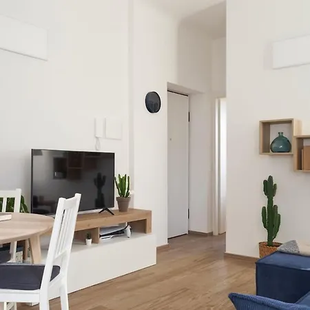 La Maison Blue, Between Portello-fiera-mico-citylife Daire