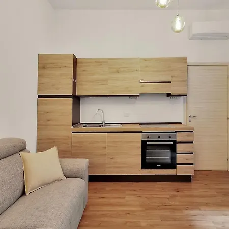 Porta Venezia - Elegant Downtown *