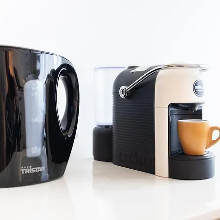 Duomo-navigli - Design Apartment, Wi-fi, Netflix 아파트 *