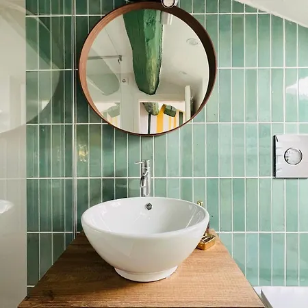 The Door * ميلان