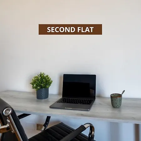 Duomo-linate - Two Independent Flats アパート