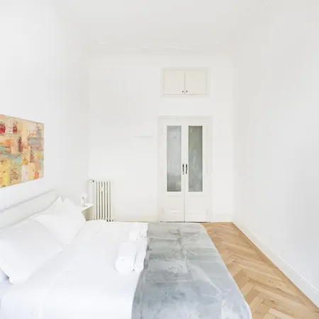 Easylife - Pregiata Dimora In Porta Venezia Milan