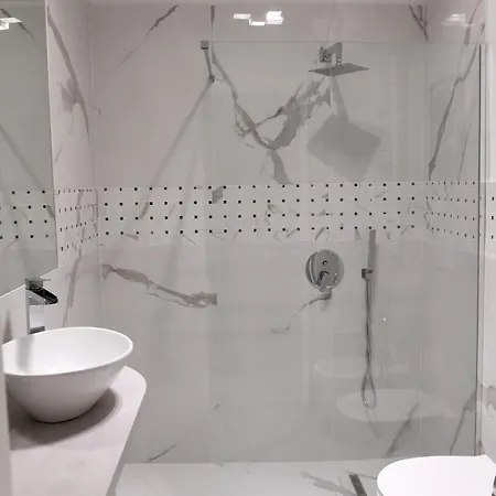 Apartment Unique Circus