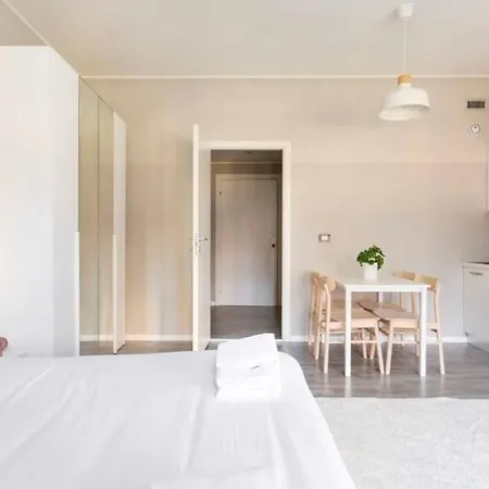 Station Spacious 2br Flat Mailand