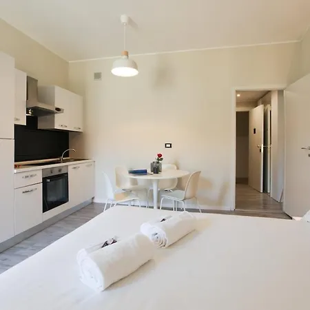 Station Spacious 2br Flat Mailand
