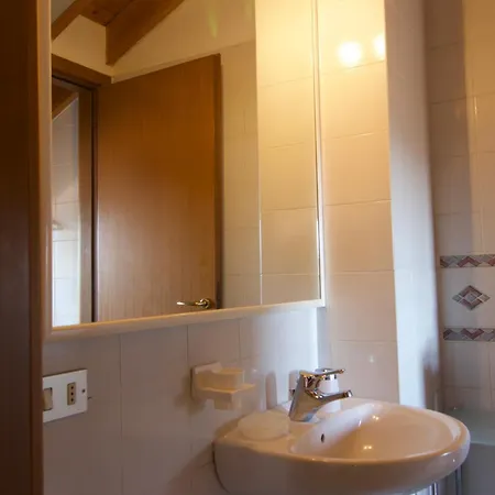 アパート Loft Con Vista A 10 Minuti Dal Duomo ミラノ