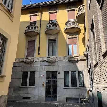 San Babila Prestigiosa Apartman Milánó