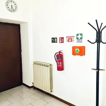 - Gorla Red Line Apartament