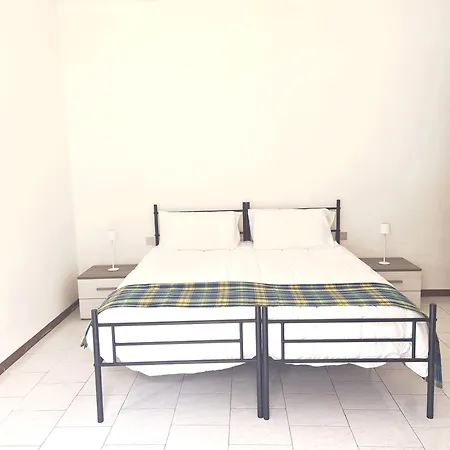 Apartament - Gorla Red Line *