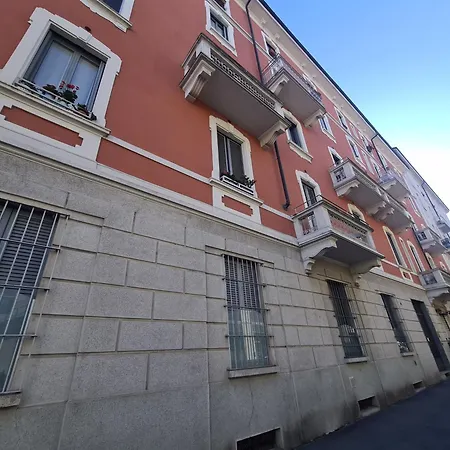 - Gorla Red Line Apartament