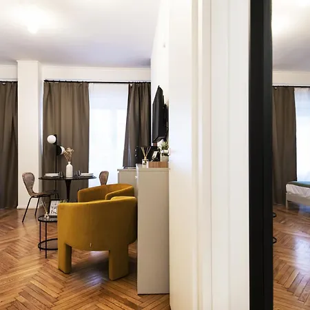 Easylife - Cav103 Sofisticato Mono Con Jacuzzi In Appartement
