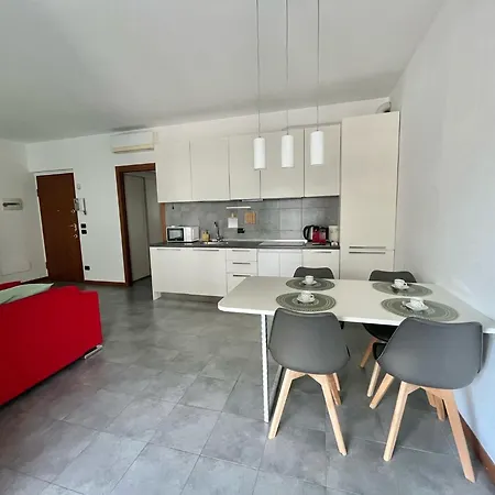 Apartament Santa Giulia Terrace - 15 Mins Center Mediolan