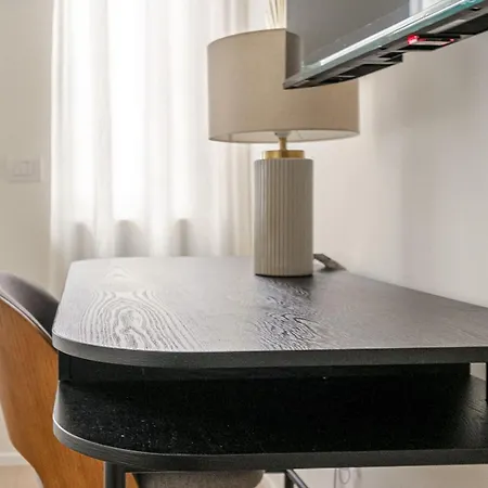 Apartament Palazzo Visconti Di Modrone, Two Beautiful By Halldis *