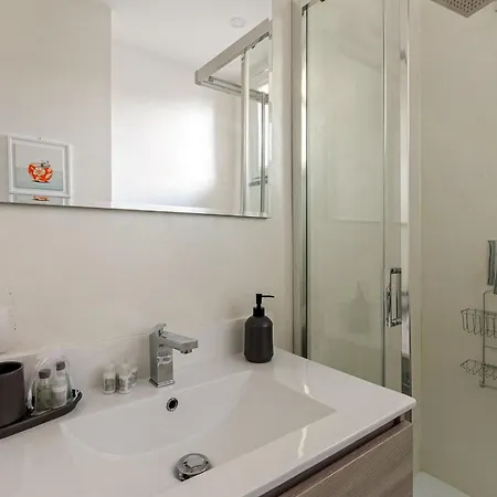 Palazzo Visconti Di Modrone, Two Beautiful By Halldis Apartament