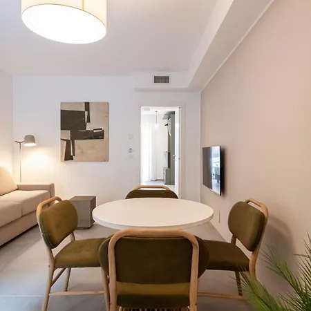Hotel apartamentowy Relstay - De Angeli 4*