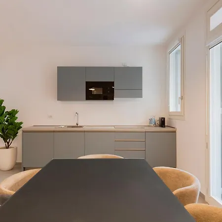 Relstay - De Angeli 4*