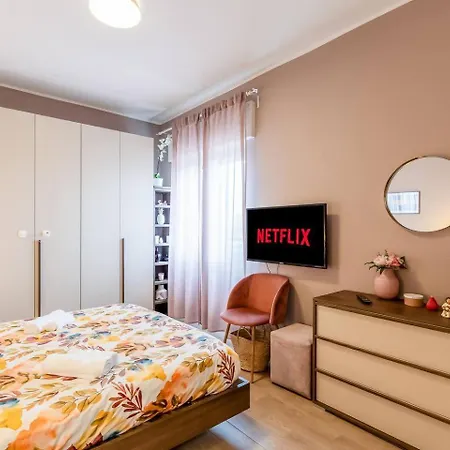 Appartamento Attico - 2min Metro - Elegante With Ac Milano