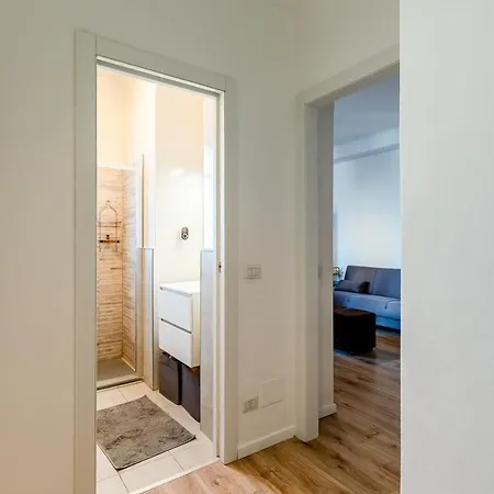 Spacious And Bright In Porta Vittoria * Milano