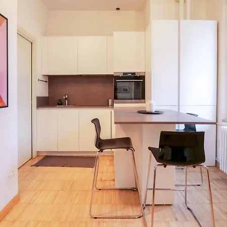 Yuna Rent - Residenza Navigli Апартаменты *