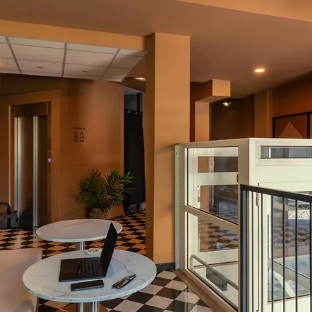 Bob W Ticinese Hotel apartamentowy Mediolan