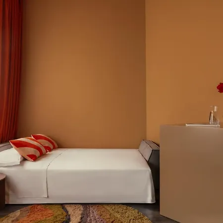 Bob W Ticinese Hotel apartamentowy Mediolan