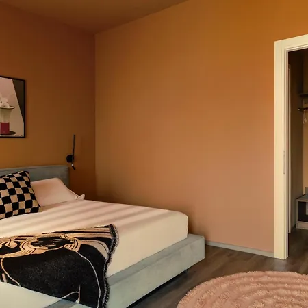 Hotel apartamentowy Bob W Ticinese Mediolan