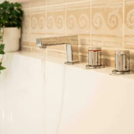 Oasi Di Famagosta Navigli *