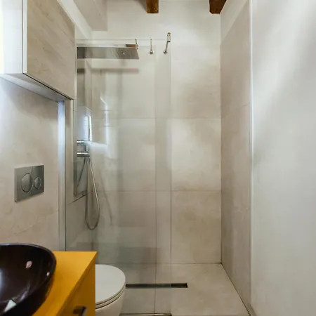 Cozy Apartment- Navigli דירה *