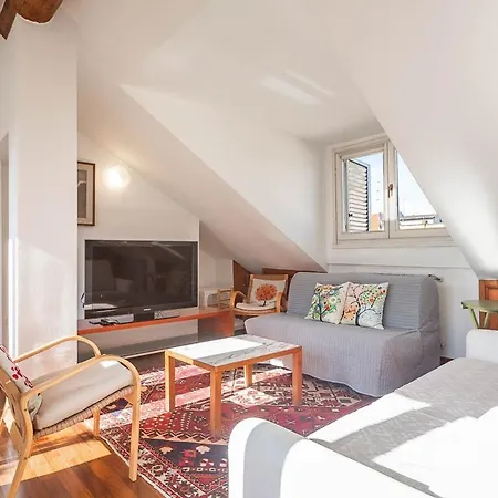 Station 10 Min Private Terrace Skyview 6 Pax Appartamento *