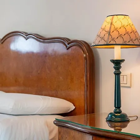 Station 10 Min Private Terrace Skyview 6 Pax Mailand