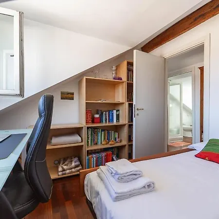 Appartamento Station 10 Min Private Terrace Skyview 6 Pax Milano