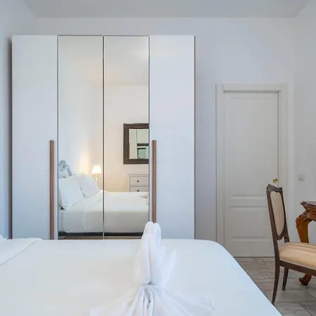 Duomo 15' - 5' From Station With Wifi And A-c Apartment *