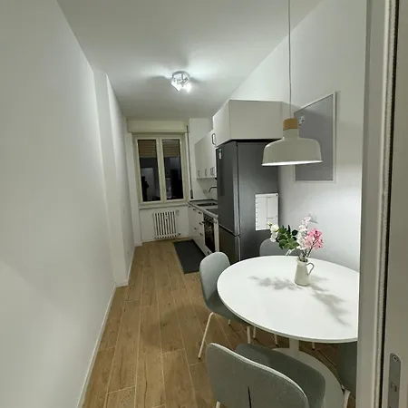 아파트 Design And Comfort In Cso Lodi *