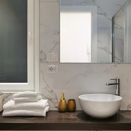 Center Luxury Flat B