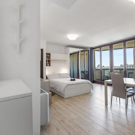 Monolocale Con Balcone Self Check In Sempione * ميلان