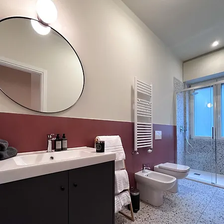 Gino - Metro M1 - Rembrandt 45 Daire *