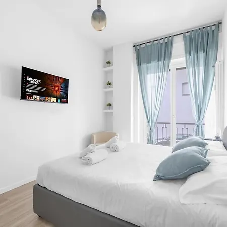 Bilocale Vicino Tram 2, Smart Tv E Internet Veloce Milán