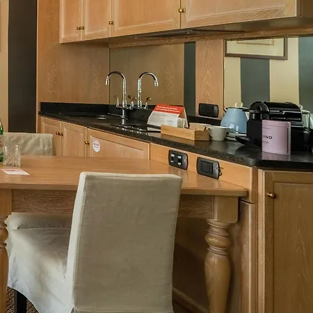 Numa Camperio 4* Milaan