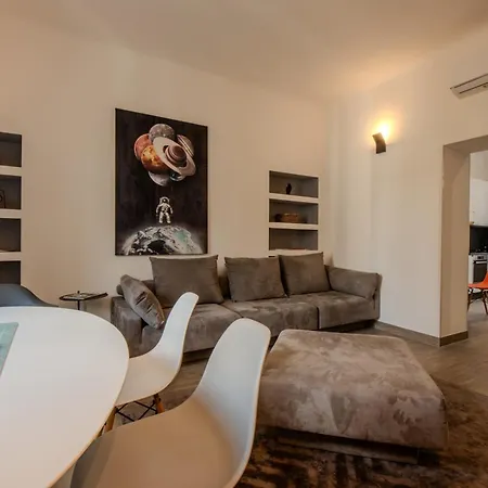 Easytopstay - Moscova Elegant Appartement *