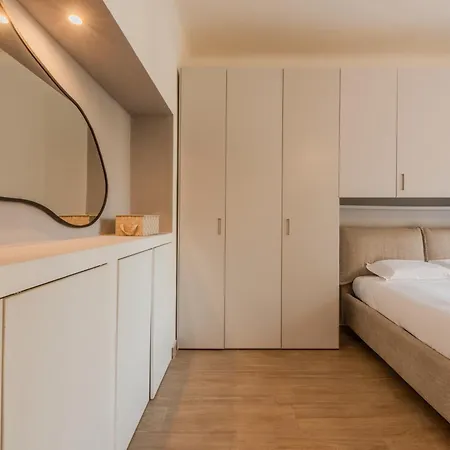 Easytopstay - Moscova Elegant Mailand