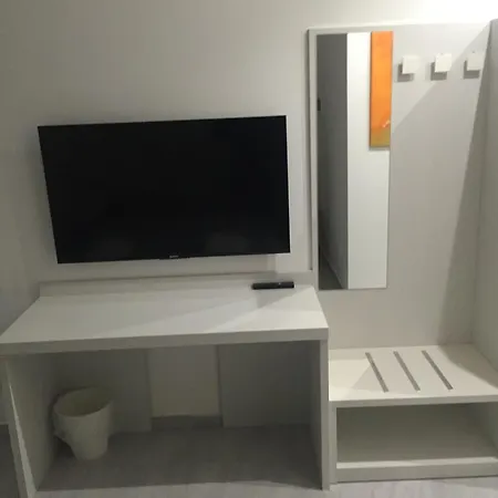 Picaflor Art & 3* Милан