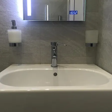 Picaflor Art & Милан