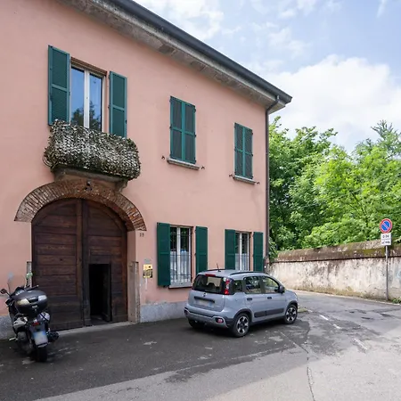 Guesthost - Casa Acqua&cielo Апартаменты *