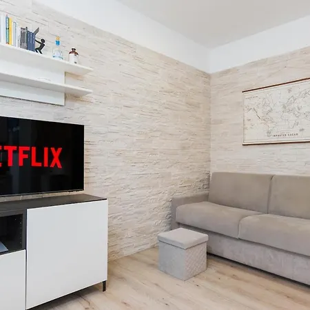 Comfortable Apartman *