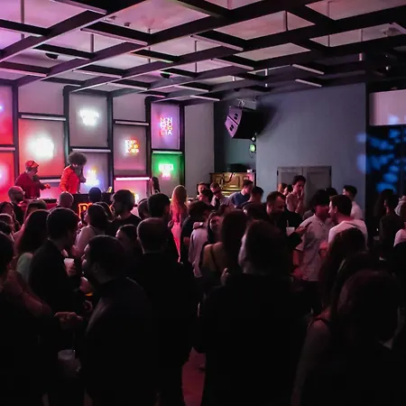 Vandrerhjem Yellowsquare *