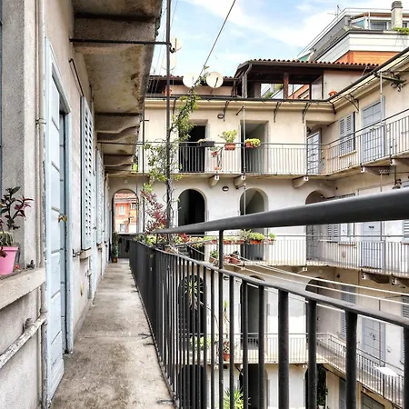 Lejlighed Farini 6 *