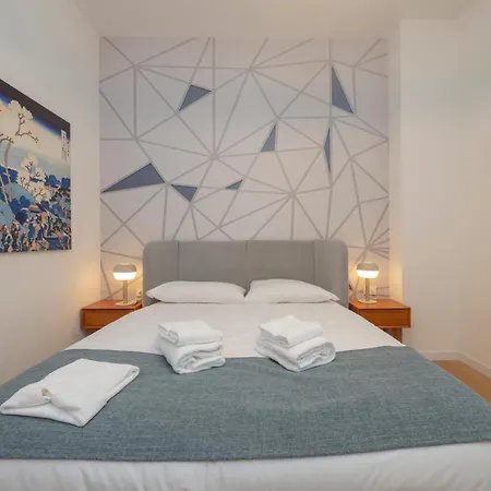 Xenia - 3rooms In Via Petrella 4 C Milan