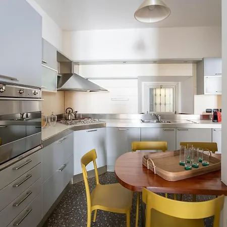 Apartment Arts At Porta Venezia Milan