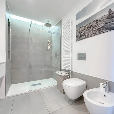 公寓 Cesare Da Sesto - 5 Mins From Navigli 米兰