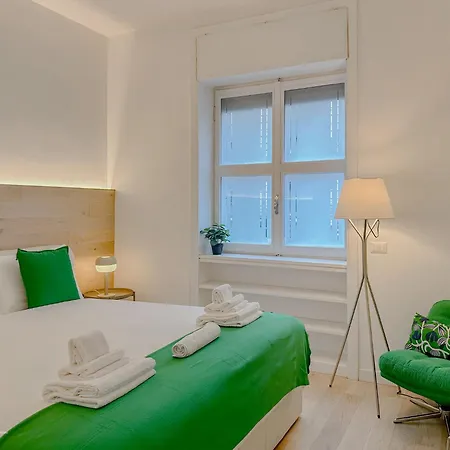 Апартаменты Santa Croce - 10 Mins From Duomo